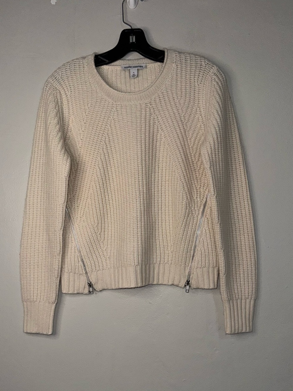 Autumn Cashmere Cream Cable-Knit Crewneck Sweater with Side Zips